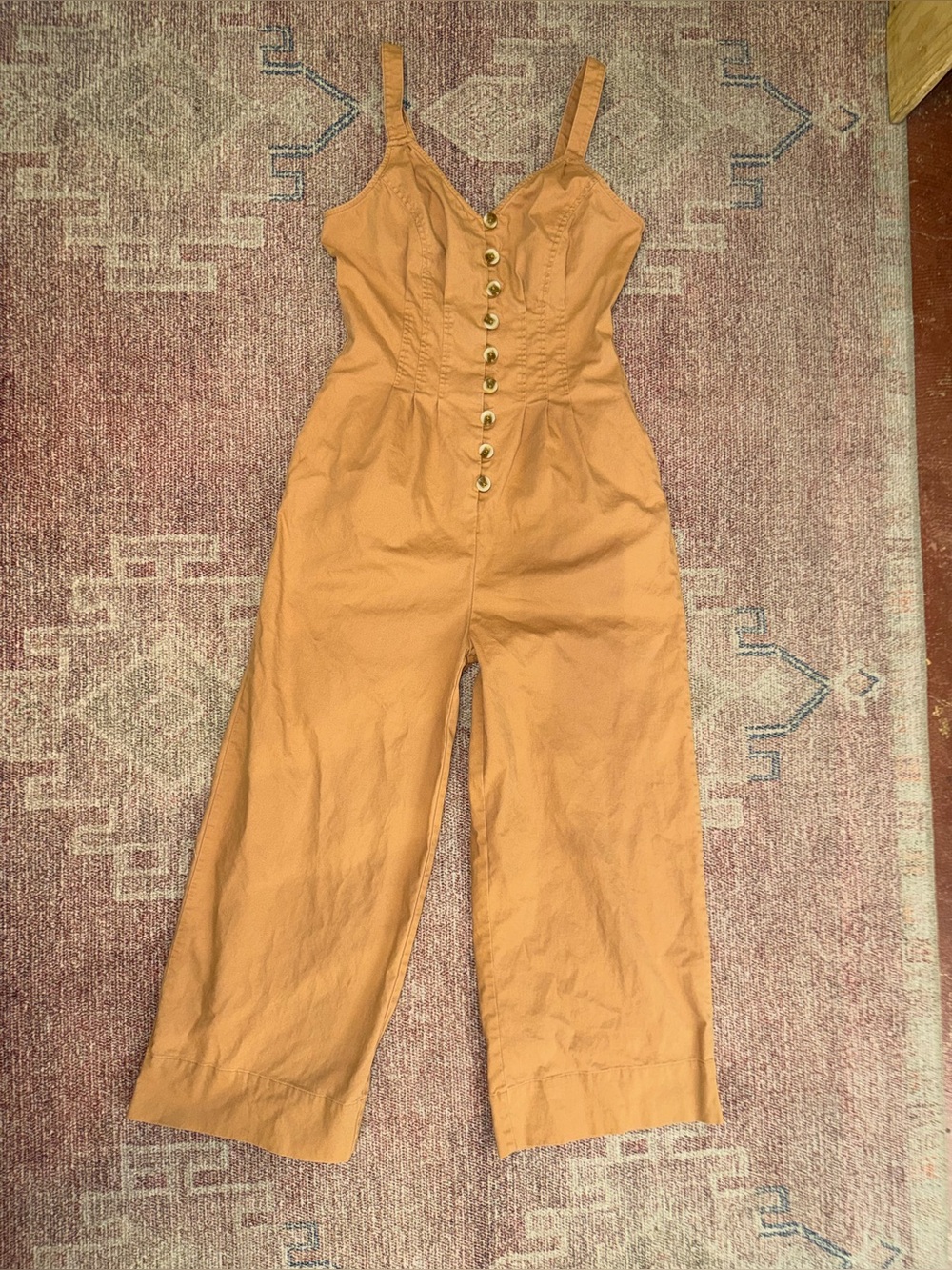 Universal thread sleeveless fitted bodice wide leg jumpsuit size 6 camel